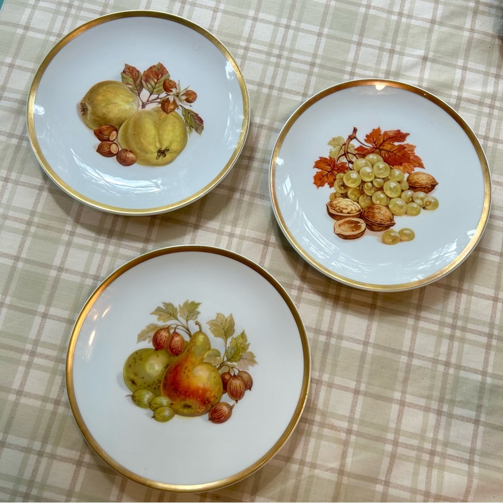 Trio Vintage Bavaria Germany Golden Crown E & R Harvest Fruit Plates 7 3/4 in